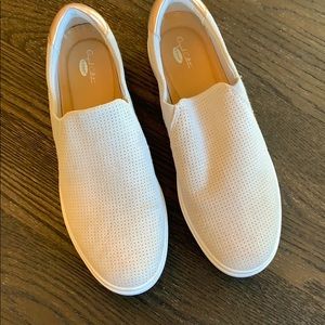 Cream Suede Dr. Scholl’s Sip-On Sneakers